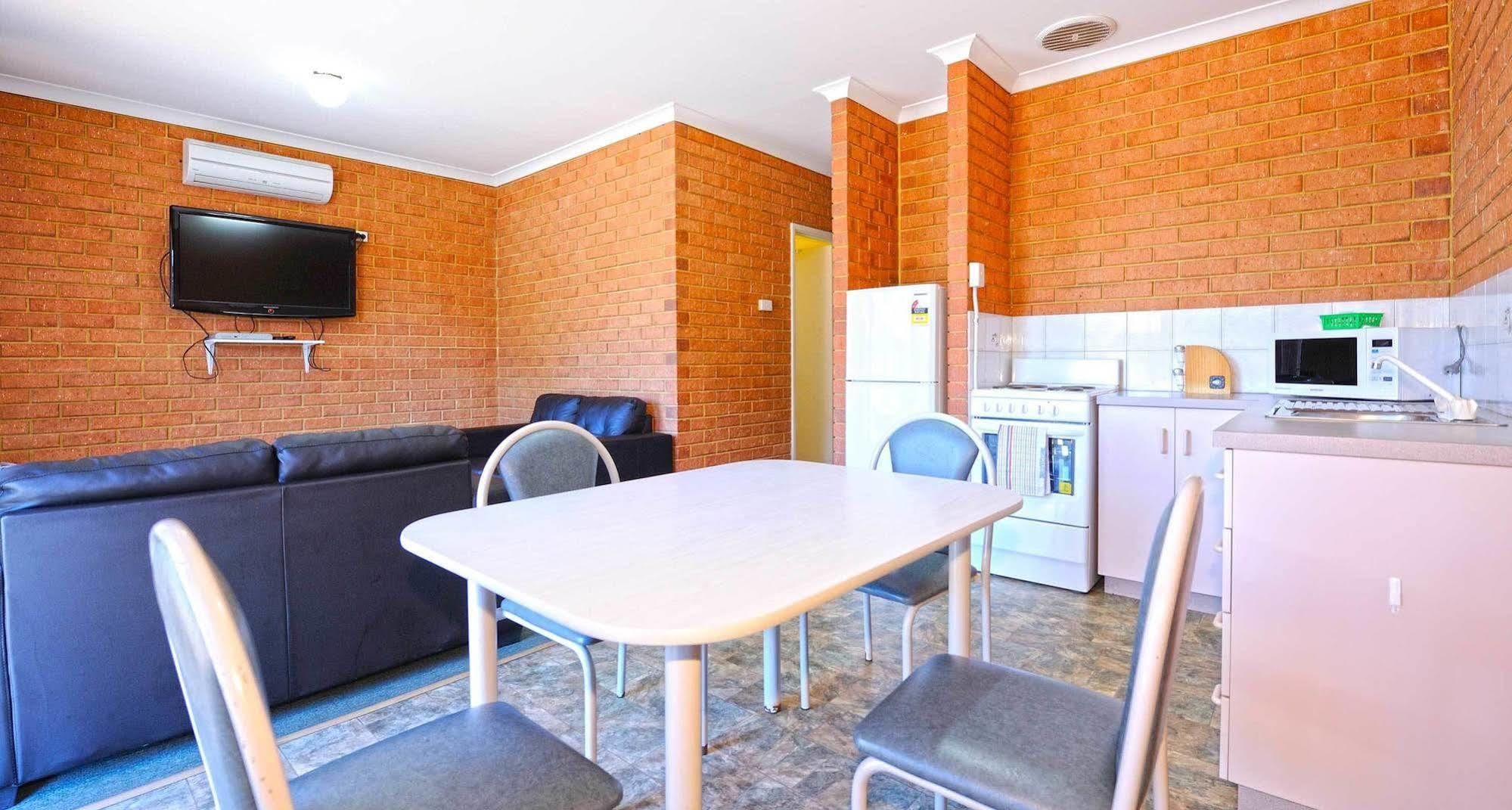 Abrolhos Reef Lodge Geraldton Eksteriør bilde