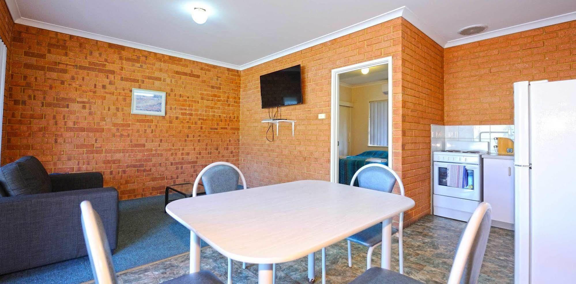 Abrolhos Reef Lodge Geraldton Eksteriør bilde